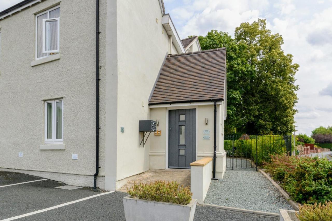 Crescent House Apartments Telford Buitenkant foto